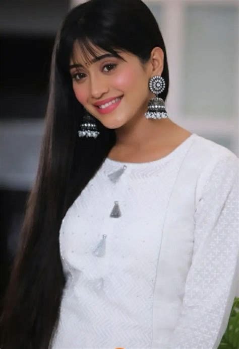 Pin On Shivangi Joshi