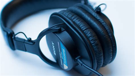 9 Considerations For Podcasting Headphones
