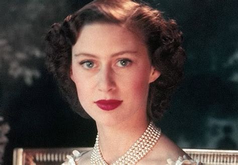 8 Little-Known Facts about Princess Margaret From Netflix's Elizabeth ...