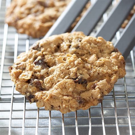 Reduced Fat Oatmeal Raisin Cookies