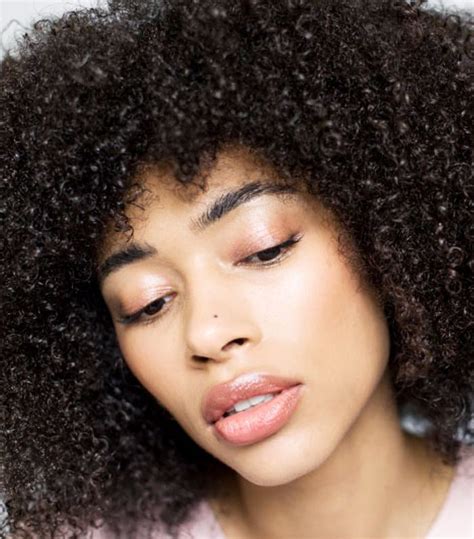 The 10 Most Inspiring Beauty Blogs To Bookmark Now