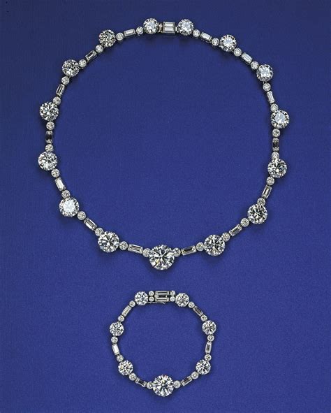 Diamond Necklace C1947 Garrards Diamond Platinum 405 Cm Length