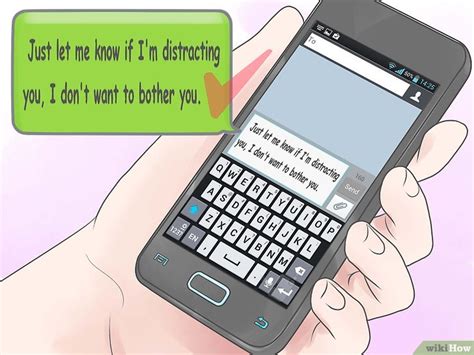 People are more preoccupied with how they word things when communicating through text than when communicating verbally. Comment envoyer des textos à quelqu'un qui vous plaît