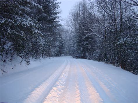 Miner Strong Mining Safety Share Driving To The Road Conditions