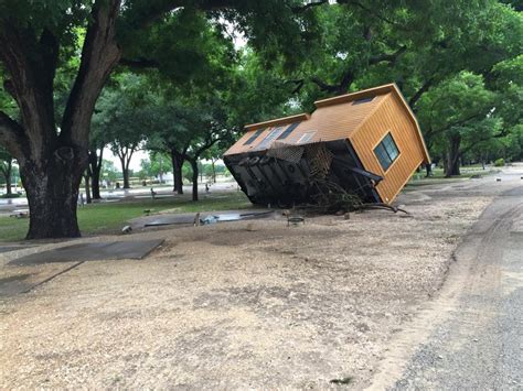 Located in town at the end of main st what are some restaurants close to riverside motel & cabins rv park? Fundraiser by Rachael Rowley : Pecan Park RV Flood Relief