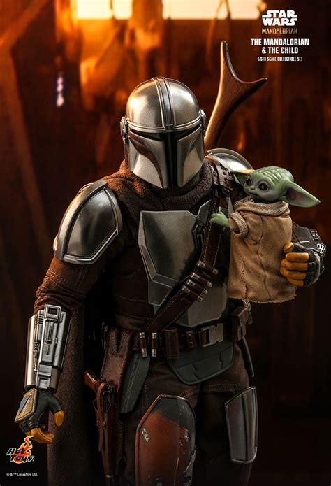 Hot Toys Baby Yoda Finally Revealed With Upgraded Mandalorian