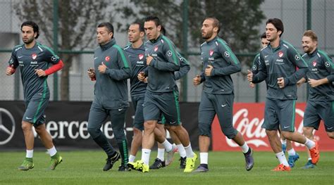 39 xx), ujfalusi xx, bolf xx(rozehnal dk. A Milliler Çek Cumhuriyeti'ne gitti - tr.beinsports.com