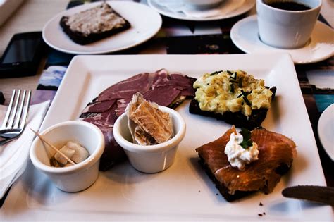 7 Traditional Foods In Iceland Gj Travel
