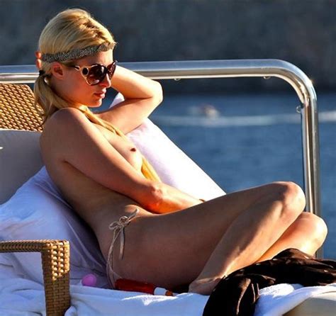 Paris Hilton Topless Tits Show Sunbathing The Fappening