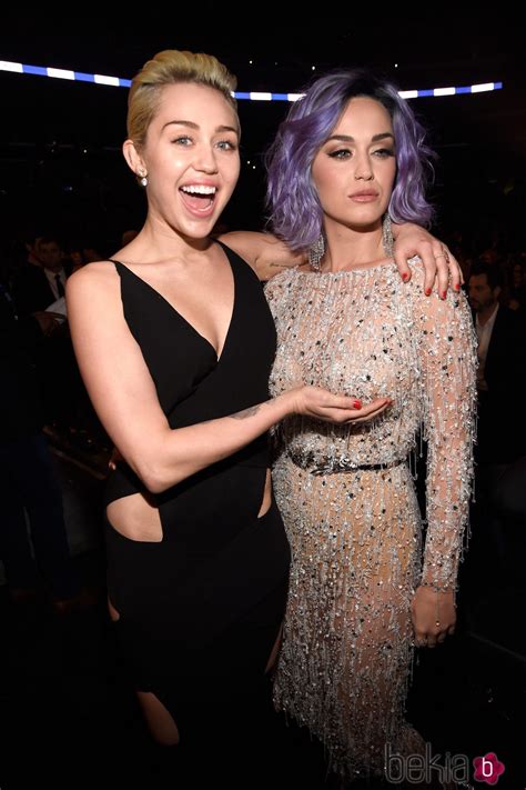Miley Cyrus Y Katy Perry En Los Premios Grammy 2015 Gala Y Ganadores