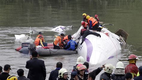 Transasia Plane Crashes Into Taipei River