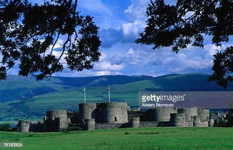 Beaumaris Castle Fotografías E Imágenes De Stock Getty Images