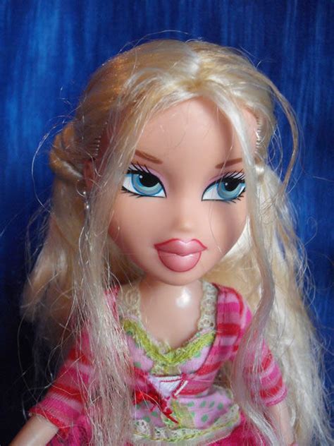 barbie sweet bratz doll cloe blonde hair blue eyes with accessories was listed for r95 00