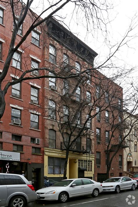 415 W 47th St New York Ny 10036 Apartments In New York Ny