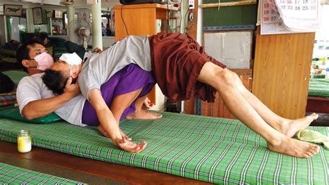 3 cheapest thai street massage by chao phraya river in bangkok city youtube