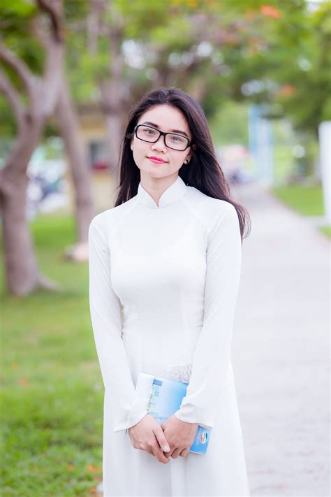 Free Photo Asian Girl With Glasses Beautiful Dress Girl Free