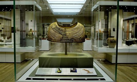 Volunteers Help British Museum In Crowdsourcing Archeology Project