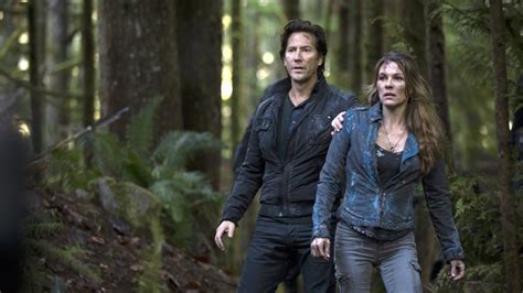 The 100 Season Two Tv Review On Cw Variety