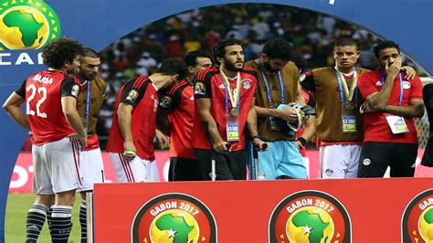لجنة تقصي الحقائق تكشف تفاصيل مرعبة في كارثة منتخب الشباب في تونس وتدين ربيع ياسين. المنتخب المصري مهدد بالاستبعاد من كأس العالم