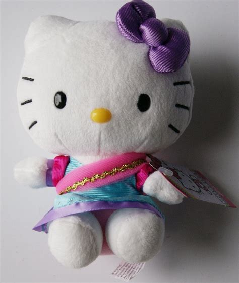 Hello Kitty Mini Plush Doll In Sari 6