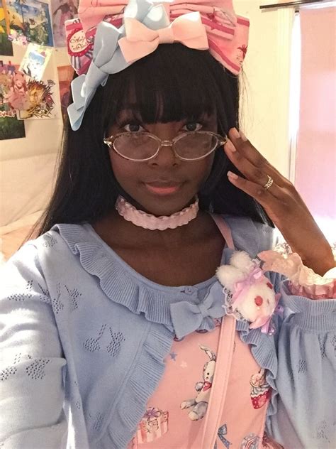 Just A Person Trying Kawaii Black Girl Pretty People Black Girl