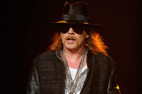 Axl Rose On Red Hot Chili Peppers Super Bowl Controversy