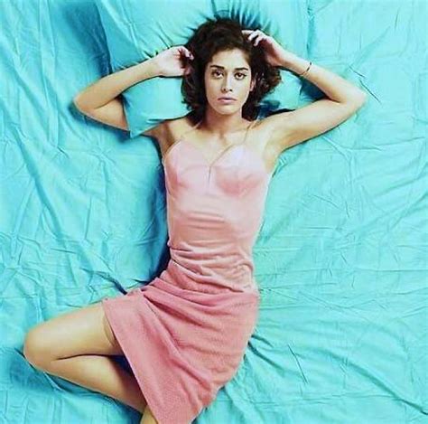 Lizzy caplan nude leaked
