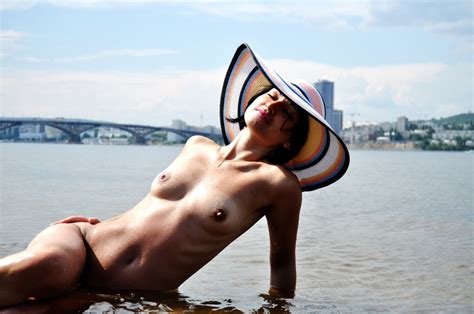 Sexwife Marisha Nude On The Beach Pics Xhamster