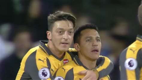 Stay close to the action: Pay them the money Mesut and Alexis | Alexis, Arsenal, Money