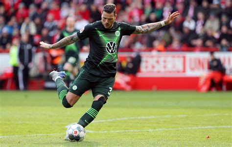 Augsburg vs Wolfsburg Time, score updates, odds, TV channel, how to