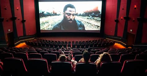 'Tenet' Didn't Bring Audiences Back to Movie Theaters. Now What? - The