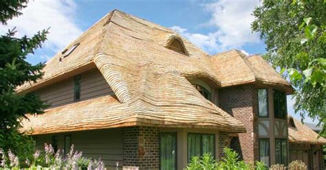 Maibec is the largest manufacturer of eastern white cedar shingles in north america. Decorative Shingling Ideas - Restoration & Design for the ...