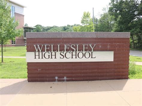 Wellesley High School Named Top 10 School By Boston Magazine