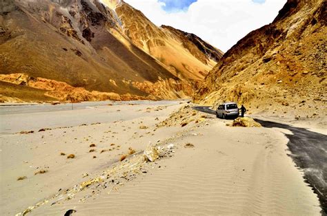 Leh Manali Highway Dangerous Roads In India Whizzed Net