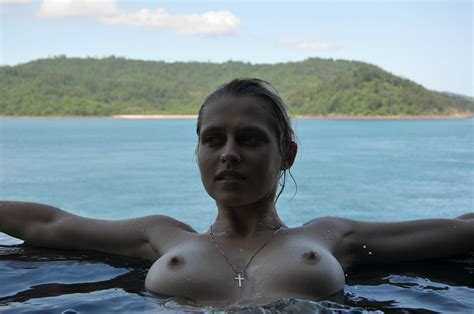 Teresa Palmer Boobs Nude Celebrity Photos
