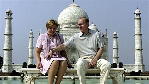 Vladimir putin's mother, maria shelomova, was a very kind, benevolent person. Putin und seine Frau Ljudmila lassen sich scheiden - DER ...