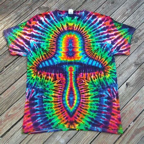 But everyone else loved their shirts and they were a messy. Mushroom Dye | Tie dye patterns diy, Tie dye crafts, Tie ...