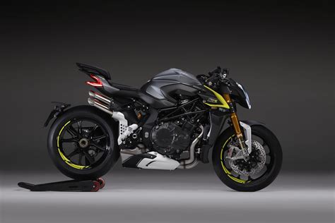 The new imu inertial platform, developed exclusively for mv agusta, has redefined the standards of quality for electronic controls: 2020 MV Agusta Brutale 1000 RR First Look (11 Fast Facts)