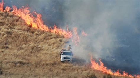 Emergency Alert Downgraded For Derwent Valley Fire Abc News