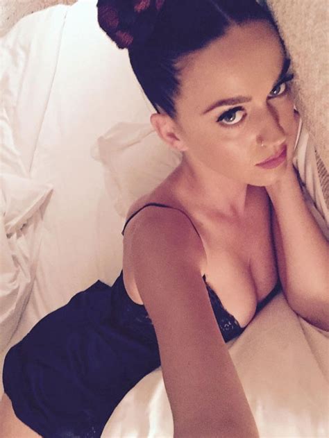 Katy Perry Bares Cleavage In Lingerie For Lolita Selfie Taken In Bedsee The Photo E News