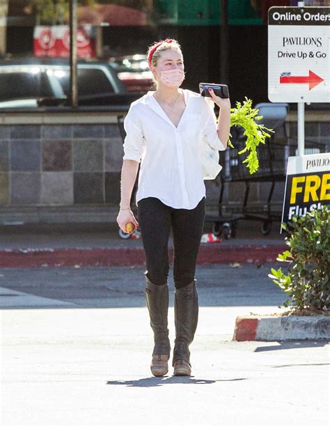 Amber Heard In A White Shirt Goes Grocery Shopping At Pavilions In Los