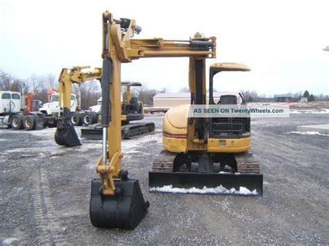 Cat 306 cr mini warren cat customer rod henry shares his *weight includes counterweight, rubber tracks, bucket, operator, full fuel and auxiliary lines. Cat 305cr Excavator
