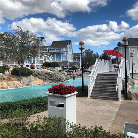 gorgeous day at stormalong bay at the yacht and beach club at disney world how do you know you