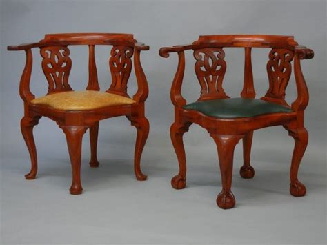 Discover the best type of chaise lounge for your home right here. 10 Types of Accent Chairs Perfect for the Living Room