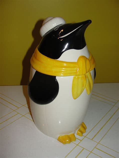 Metlox Frosty The Penguin Cookie Jar From Hodgepodgelodge On Ruby Lane