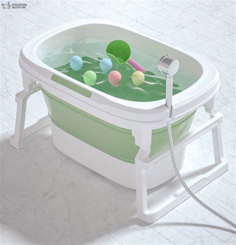 Baby bathtubs make the bathing experience so much more fun and smooth for you and your baby. Snoopy Baby Bathtub | Singapore Bathtubs