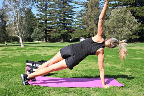 Plank Core Exercise How To Perform The Perfect Plank Healthy Mummy