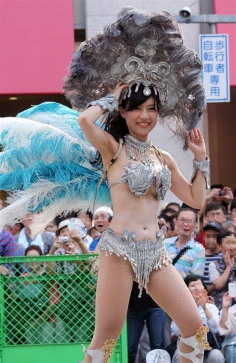 サンバエロ画像日本のサンバも捨てたモンじゃない過激エロ衣装で踊る女たち エロ画像の助 可愛いエロ画像盛り沢山