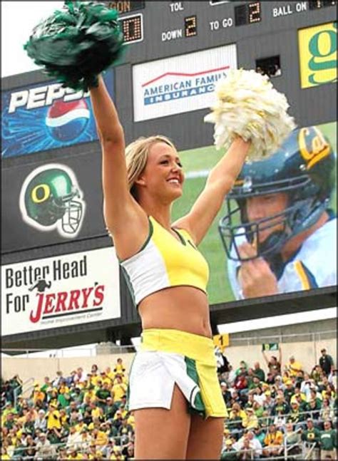 Cheerleader Of The Week Kacey Oregon Sports Illustrated