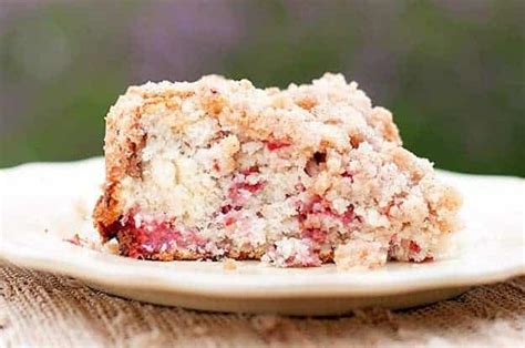 Raspberry Cinnamon Streusel Coffee Cake — Buns In My Oven